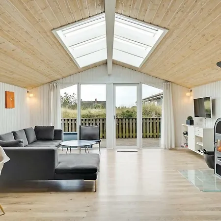 Pet Friendly In With House A Panoramic View Vakantiehuis Blåvand