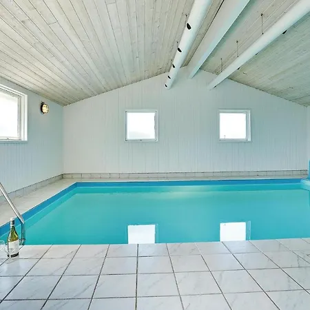Pet Friendly In With House A Panoramic View Vakantiehuis
